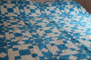 Vintage Hand Stitched Cotton Quilt Patchwork Blue And White 72x74