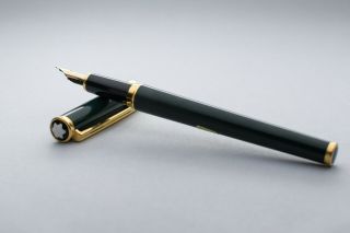 Mont Blanc Noblesse OBLIGE Green Resin With Gold Plated Trim,  Fountain Pen.  14K/ct 4