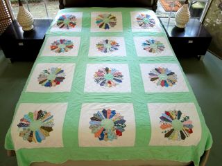 Vintage Hand Quilted All Cotton Applique Dresden Plate Quilt; 89 " X 71 "