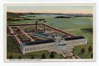 Federal Prison Leavenworth Kansas U.  S.  A.  1915 - 30 Curt Teich Co.  Postcard