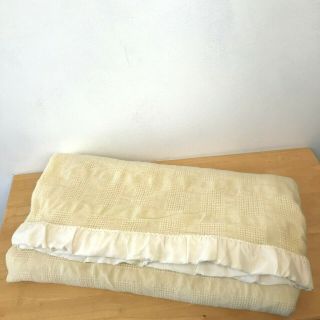Vintage Faribo Wool Blanket Ivory Waffle Weave Satin 105x90 Faribault Mills K4