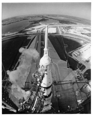 Apollo 15 / Orig Nasa 8x10 Press Photo - Saturn V Rocket Fueled At Pad 39a