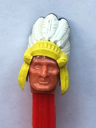 Pez Vintage No Feet Chief With White And Black Headdress