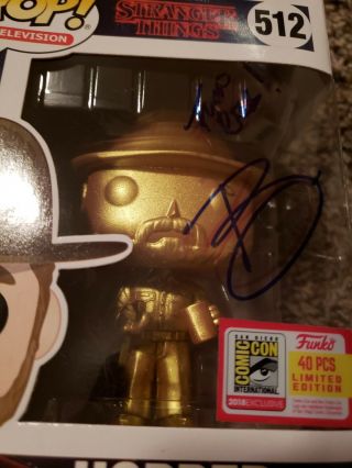 Funko Pop Stranger Things - Funko Fundays Gold Hopper 512 LE40 Signed by Brian 11