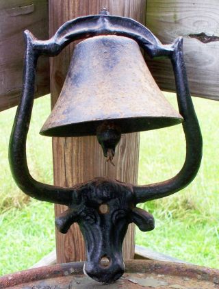Antique Vintage Heavy Cast Iron Dinner Bell With Steer Head From Estate - E27