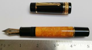 Delta Dolcevita Orange Celluloid Fountain Pen • Large 18kt.  Semi - Flex Nib