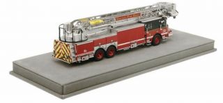 Fire Replicas Chicago Fire Department Tower Ladder 39 E - One Platform Truck 2