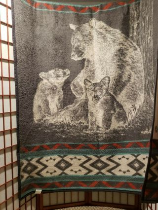 Vtg Biederlack Grizzly Bear Cubs Aztec native Throw Blanket Made in USA 77 x 52 4