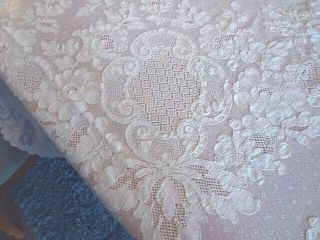 Fabulous Vintage White French Alencon Lace Tablecloth 3