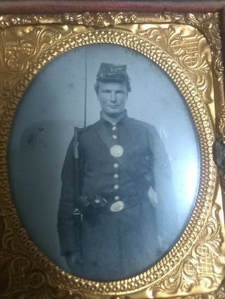 1/6 Plate Civil War Tintype of Double Armed Union Soldier - Musket & Revolver 5