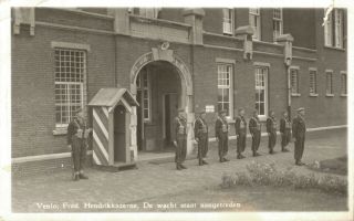 The Netherlands Venlo Fred Hendrik Kazerne De Wacht Staat Aangetreden 02.  51