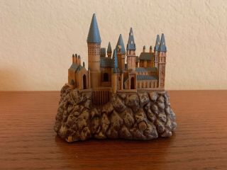 2013 Hogwarts Castle Harry Potter Hallmark Christmas Keepsake Ornament W/ Sound