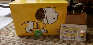 On Hand Sdcc 2019 Super7 Exc Peanuts Snoopy With Charlie Brown Mask With