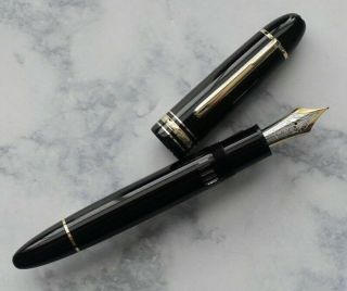 Montblanc Meisterstuck 149 Black & Gold Diplomat Fountain Pen 18k Fine F Nib