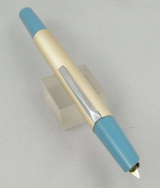 Pilot Capless Turquoise & Silver Tone Fountain Pen - 14kt Fine Nib - 1966 -