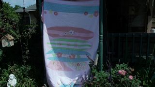 Pottery Barn Kids " Surfboards - Pink " Full Quilt