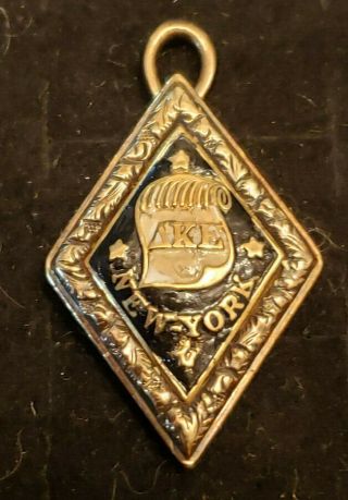 1864 Delta Kappa Epsilon Badge - 3.  64 Grams - Nu Chapter - Ships 2
