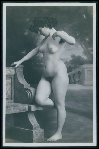 Full - Bodied French Nude Woman Early 1900s Photo Postcard