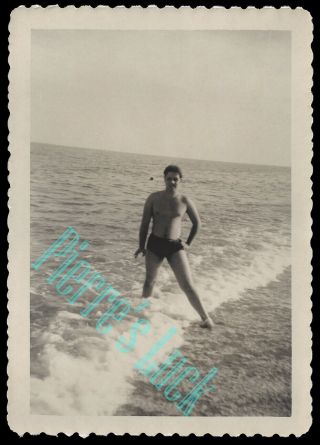 Well Built Young Man In Swimsuit At Beach - Vintage 1940 