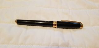 St Dupont D Line Black Laquer & Gold Plated Fountain Pen - 5dtaz85
