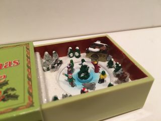 Gold Label Match Box Melodies by Mr Christmas Music Box “O Christmas Tree” 2