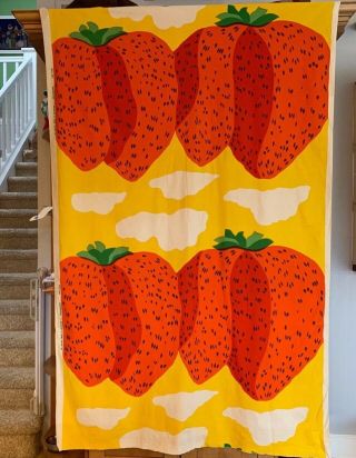 Rare Marimekko Strawberry Mansikkavuoret By Maija Isola Mid Century Mod Fabric