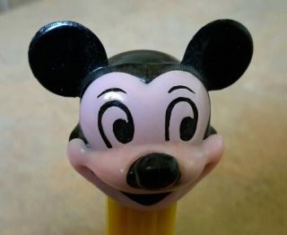 Mickey Mouse Vintage Pez No Feet Die - Cut Face Yellow Stem Us Patent 3.  410.  455