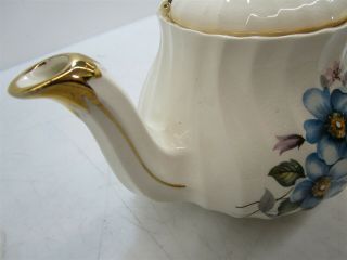 Vintage Sadler England White & Gold Floral Tea Pot w Decorative Flowers 3118 3