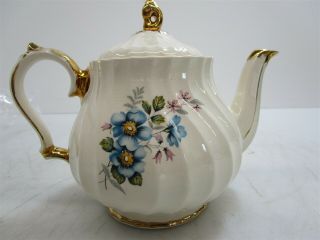 Vintage Sadler England White & Gold Floral Tea Pot w Decorative Flowers 3118 4