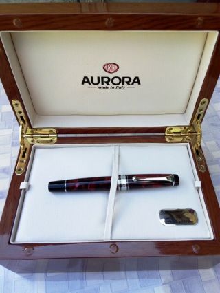 Aurora Optima Burgundy Auroloide Fountain Pen Nib Gold 14k Medium