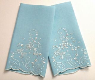 Pair Madeira Embroidery Linen Guest Towels Blue,  Floral W/scalloped Hems Vintage