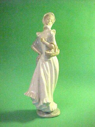 Lovely Nao By Lladro Figure Lady With Basket Of Flowers