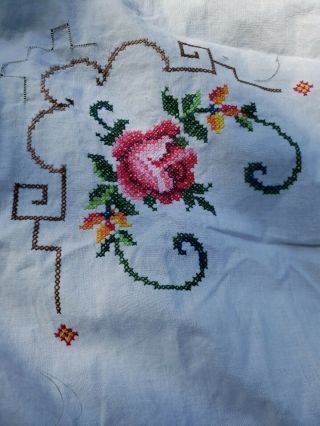 Vintage Embroidered Floral Cross Stitch Lace Inserts Cotton Tablecloth