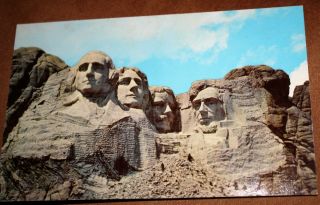 Vintage Travel Post Cards Mount Rushmore South Dakota Black Hills