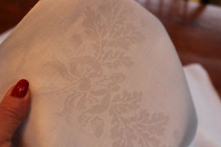 Vintage 12 Fabulous White Linen Damask Napkins 22x22 Acorns Oak Leaves Bows