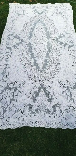 Vintage Quaker Lace Banquet Size Ivory Tablecloth No Holes Or Stains