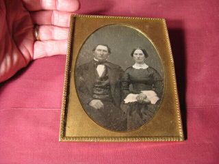 1850 ' s 1/2 Plate Daguerreotype Of A Affluent Couple & 5