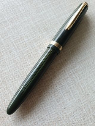 ⭐ Awesome Faber - Castell Green Osmia 883 Fountain Pen Two - Tone Gold Nib 14k Ef