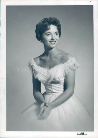 1960 Press Photo Portrait Margo Lee Kruzner Wedding Dress Ny 5x7