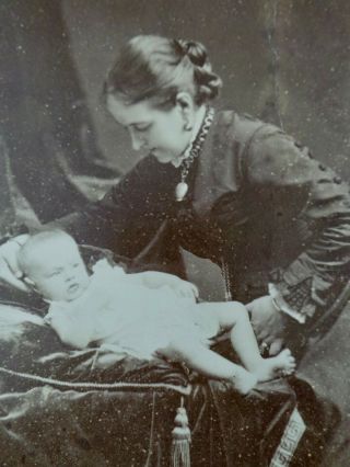 1879 CDV / CABINET PHOTO - SIR THOMAS JACKSONS WIFE CHILD - HSBC BANK - HONG KONG 2