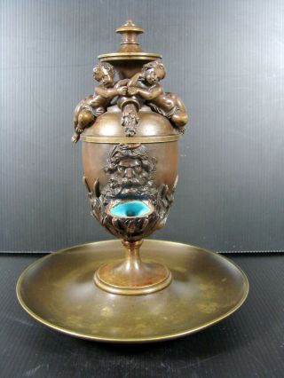 Early 19th Century French Bronze Pump Inkwell Encrier With Cherubs & Mascaron