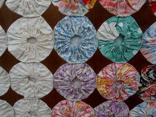 Antique Hand Stitched Yo Yo Quilt Cotton Feedsack Fabric 70” X 88” Colorful YoYo 7