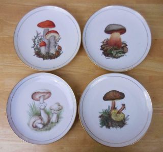 B&g Bing & Grondahl 8 " Porcelain Mushroom Plates - Set Of 4 - Copenhagen