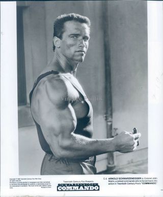 1992 Press Photo Actor Arnold Schwarzenegger Commando John Matrix Film 8x10