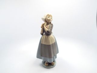 Lladro Figurine 5063 Dutch Girl With Braids,  Margaretta,  10 "