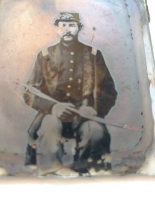 Civil war soldier with big sword Sabre and hat ambrotype photo very old photo 6