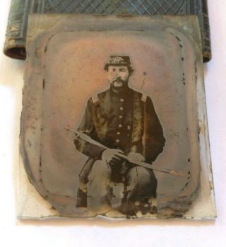 Civil war soldier with big sword Sabre and hat ambrotype photo very old photo 7