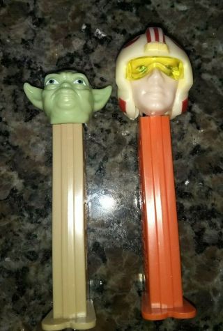 X - Wing Pilot Luke Skywalker & Yoda Dispensers