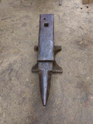 Peter Wright Anvil 143 2