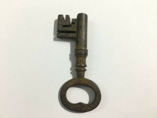 Antique Iron Heart shape heavy padlock with key Vardon Lock London 4